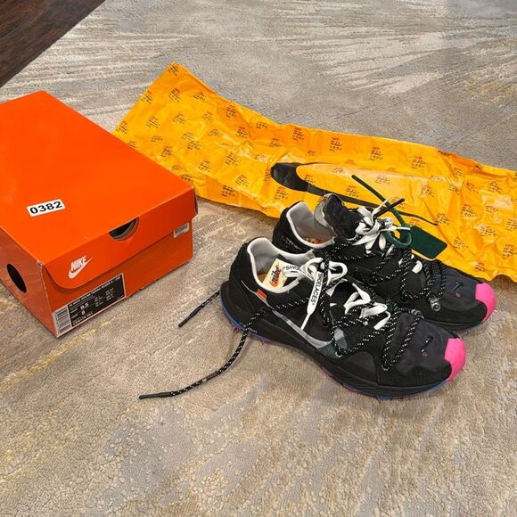 Off White x Nike Zoom Terra Kiger sneakers size 9.5 in very good used condition - Picture 1 of 13